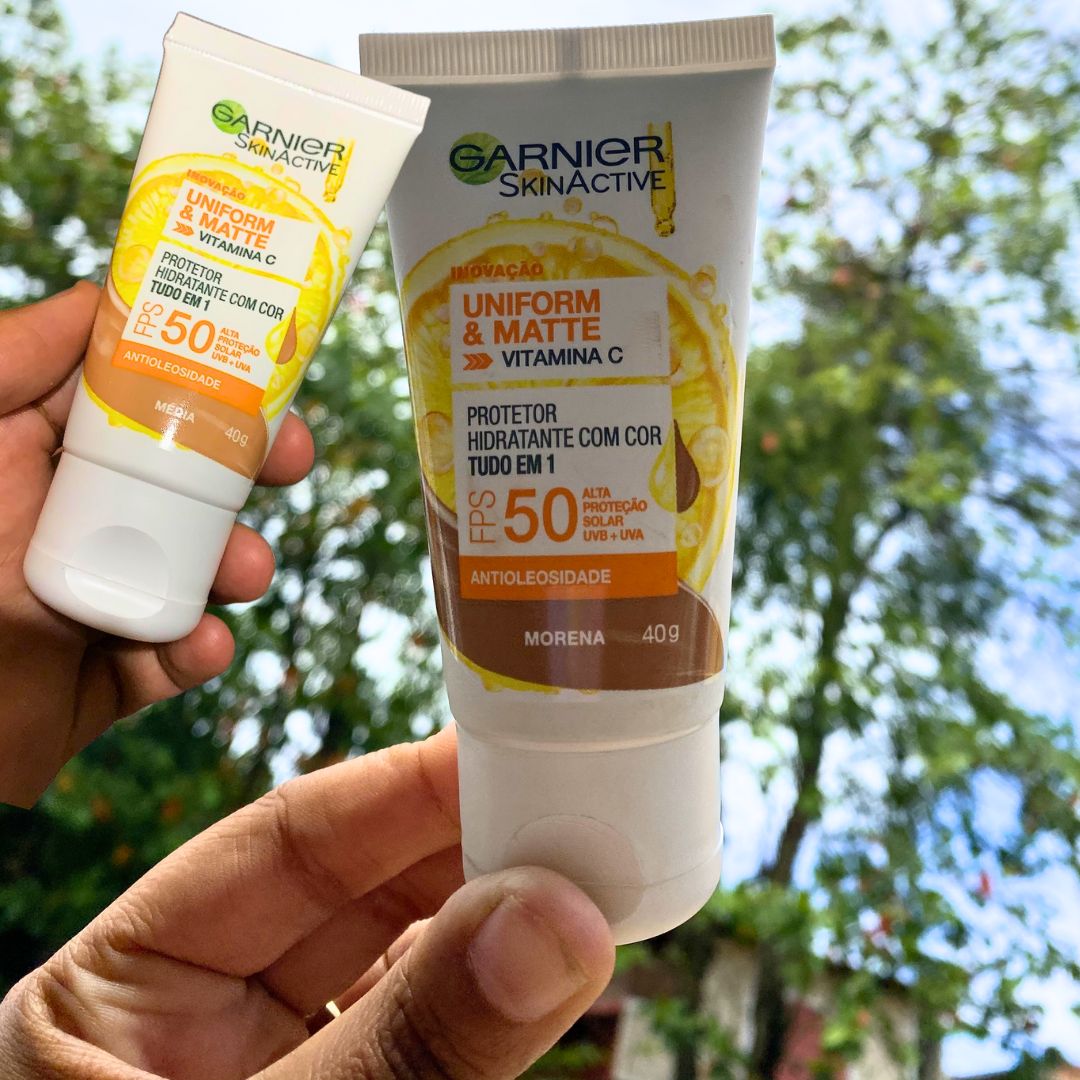 Garnier Protetor Solar Hidratante Efeito Matte FPS50 Uniform & Matte, Antioleosidade com Vitamina C, 40g, Cor Média na Amazon