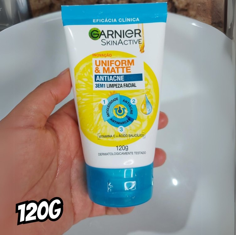 Garnier Sabonete Facial 3 em 1 Uniform & Matte Antiacne, Esfolia Levemente, com Ação Antiacne, Antimarcas e Antioleosidade, 120g na Amazon