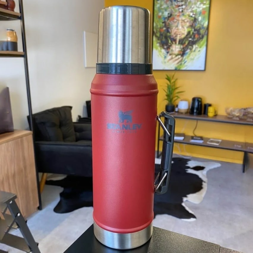 GARRAFA TÉRMICA CLASSIC MATTE RED | 0,95L na Stanley
