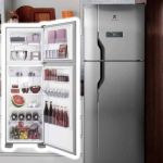 Geladeira/Refrigerador Electrolux Frost Free Inox – Duplex 371L DFX41 na Magazine Luiza