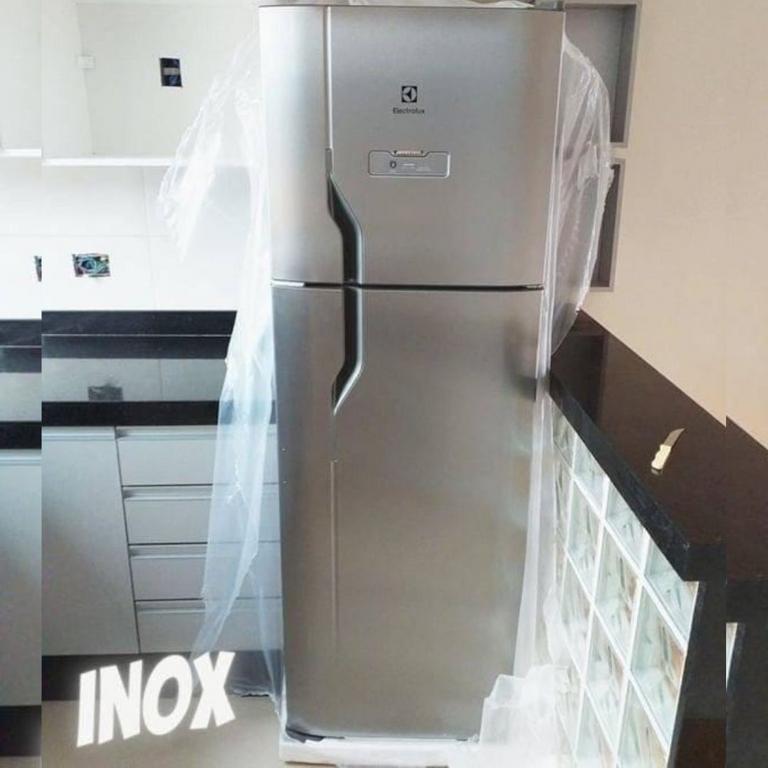 Geladeira/Refrigerador Electrolux Frost Free – Duplex 400L DFX44 na Magazine Luiza