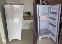 Geladeira/Refrigerador Esmaltec Degelo Manual na Magazine Luiza