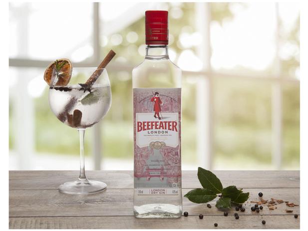 Gin Beefeater Dry 750ml na Magazine Luiza