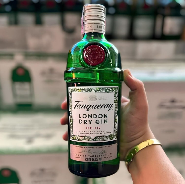 Gin Tanqueray London Dry 375ml na Amazon