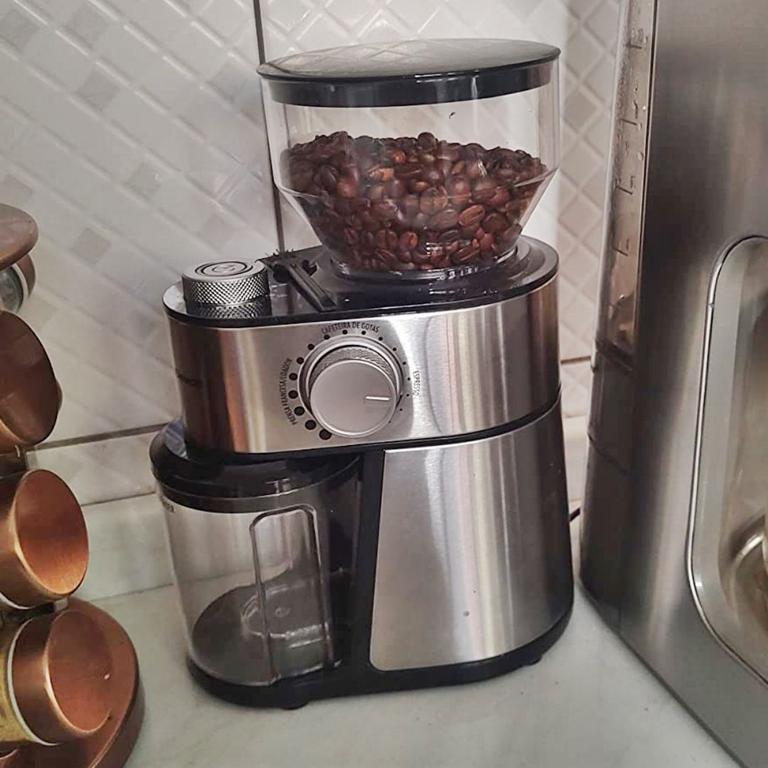 Hamilton Beach Moedor de Café Plus Preto 80385 127v três anos de garantia na Amazon