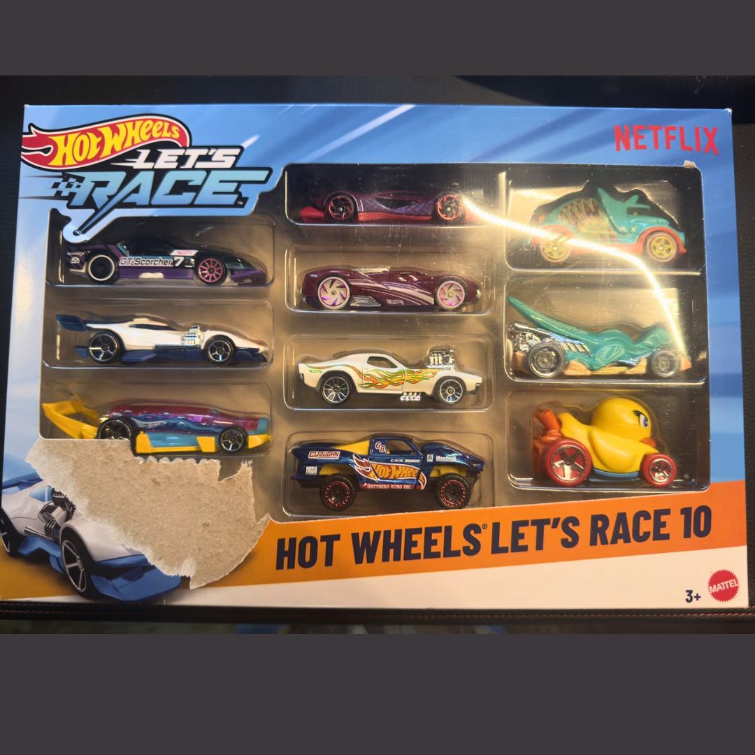Hot Wheels Diecast Veículo de Brinquedo Let’s Race Embalagem com 10 Carros Surpresa para crianças a partir de 3 anos na Amazon