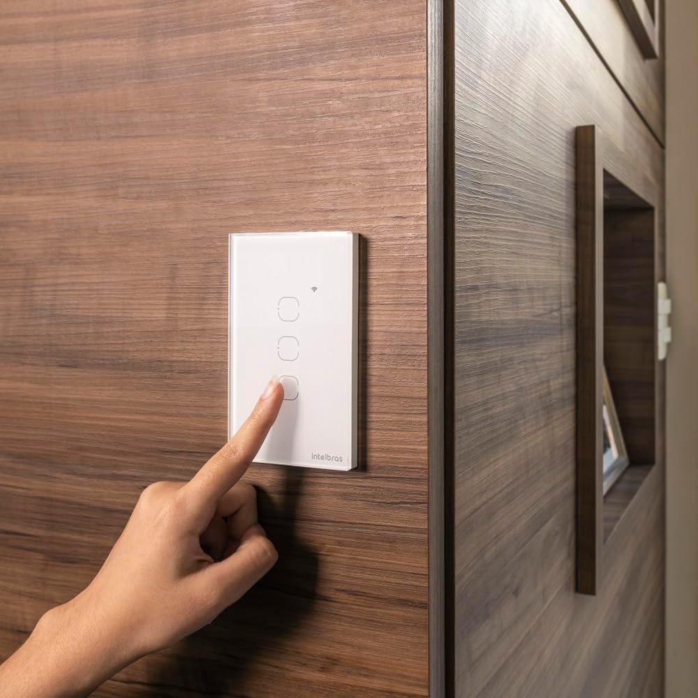 Interruptor Touch Inteligente Compatível Com Alexa Com 3 Teclas EWS 1003 Branco Intelbras na Amazon