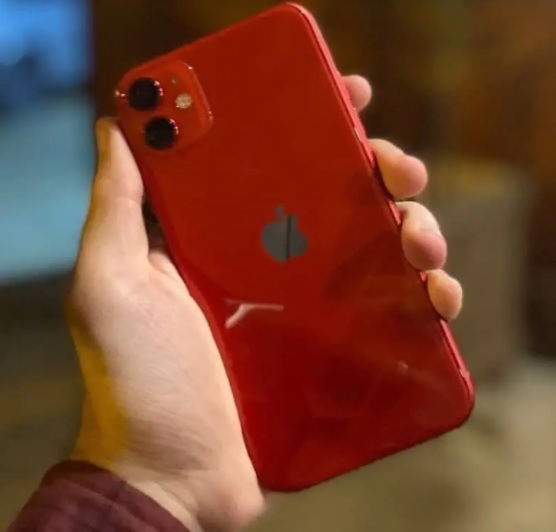 iPhone 11 Apple 64GB (PRODUCT)RED 6,1” 12MP iOS – Vermelho na Magazine Luiza