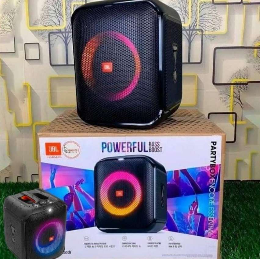 JBL, Caixa de Som Bluetooth, PartyBox Encore Essential na Amazon