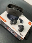 JBL, Fone de Ouvido Sem Fio, Bluetooth, Wave Buds TWS – Preto na Amazon