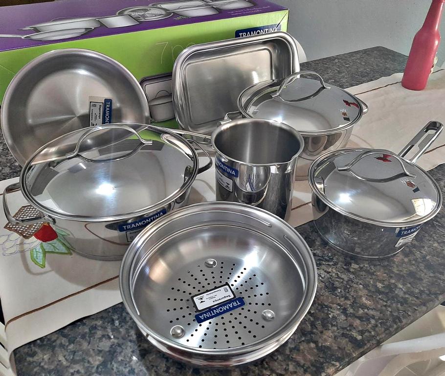 Jogo de Panelas com Fundo Triplo 7 Peças Tramontina Inox na Amazon