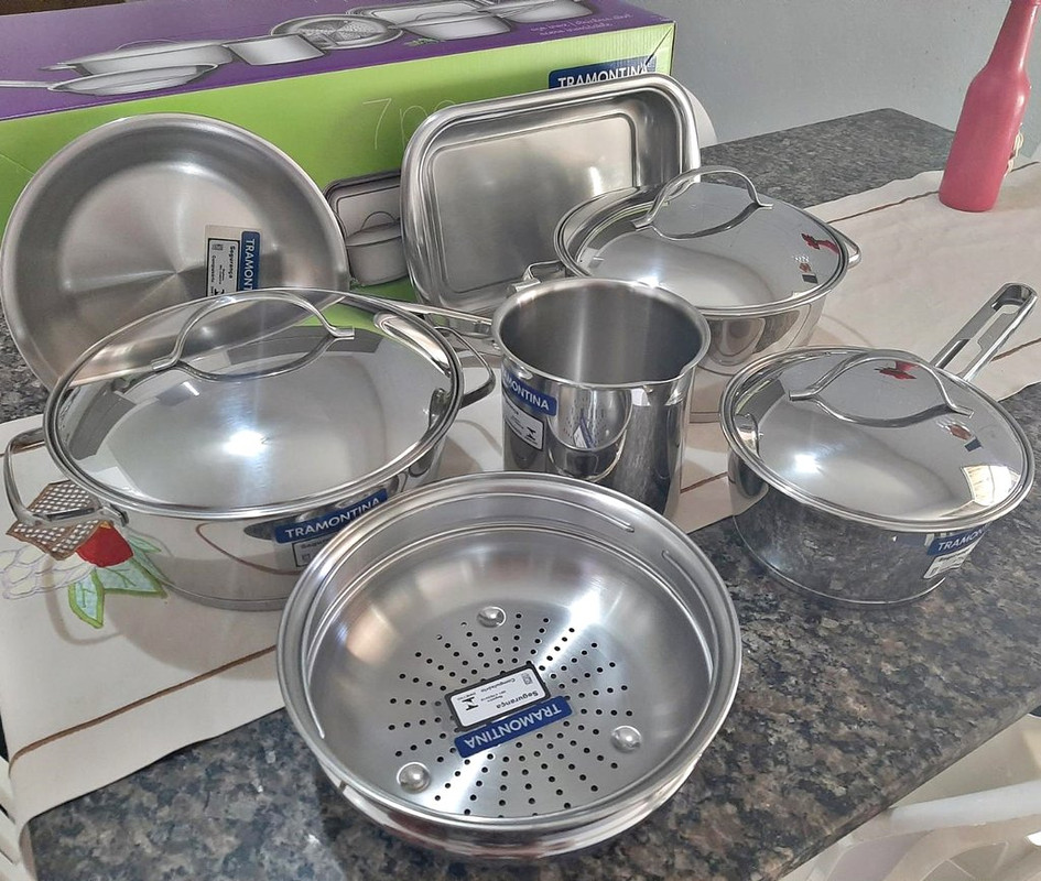 Jogo de Panelas com Fundo Triplo 7 Peças Tramontina Inox na Amazon