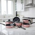 Jogo de Panelas Elegan com Tampa Vidro 8 Peças- Rosa na Amazon