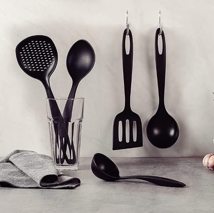 Jogo de Utensílios Tramontina Ability em Nylon Preto 05 Peças na Amazon