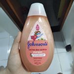 Johnson’s Baby Shampoo Infantil Para Cabelos Cacheados Cachos Dos Sonhos, 400ml na Amazon