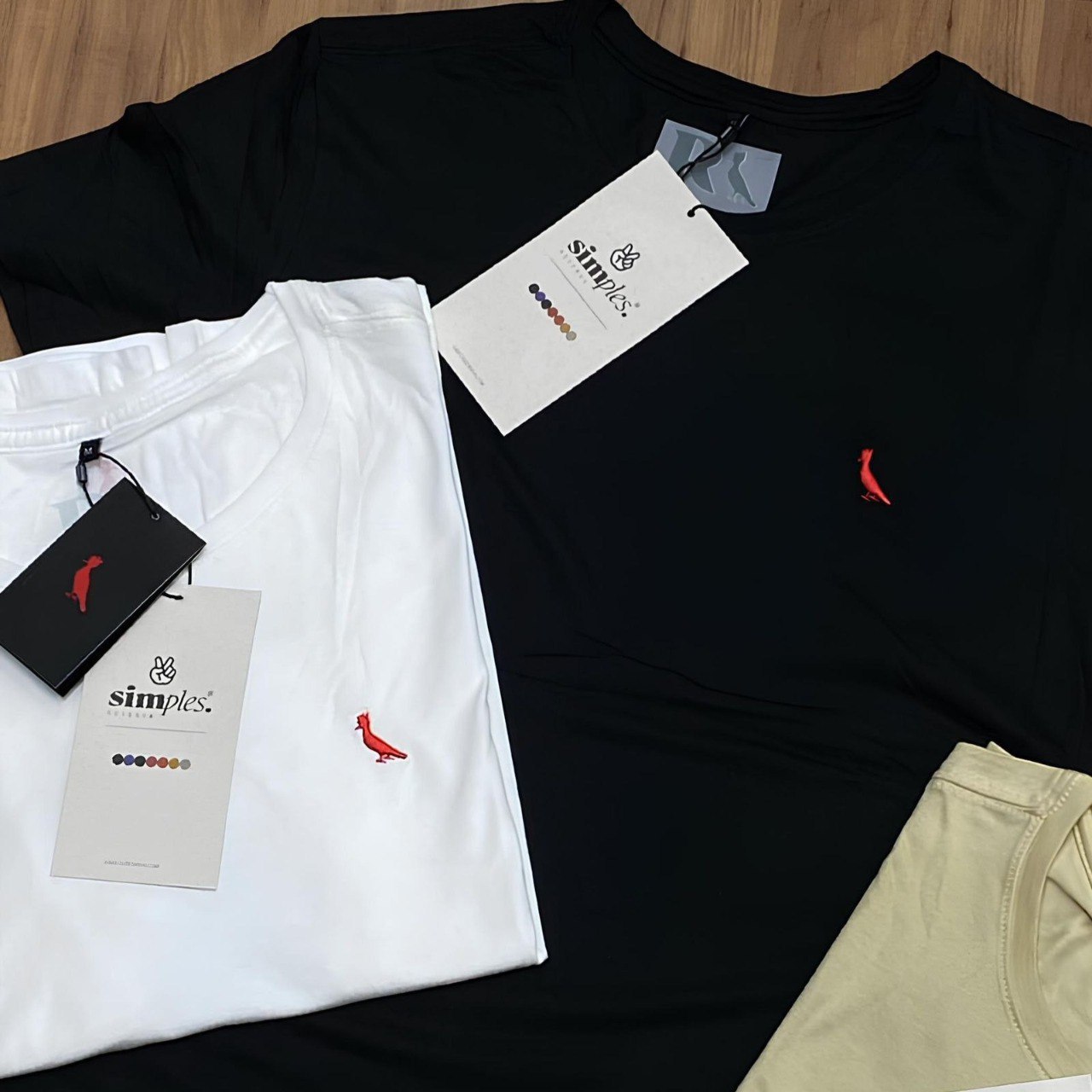 Kit 2 Camisetas Brasa Pica-pau Bordado Reserva na Amazon