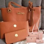 Kit Bolsa Feminina Tipo Sacola + Necessaire + Carteira Willibags na Amazon