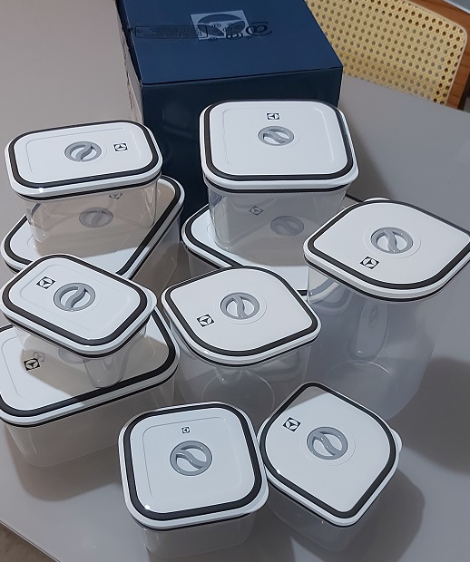 Kit Potes de Plástico Hermético, 10 unidades, Electrolux na Amazon