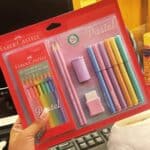 Kit Tons Pastel, Faber-Castell, KIT/PASTEL, KIT de 20, Lápis de Cor + Canetinhas + Borracha + Apontador + Grafite na Amazon
