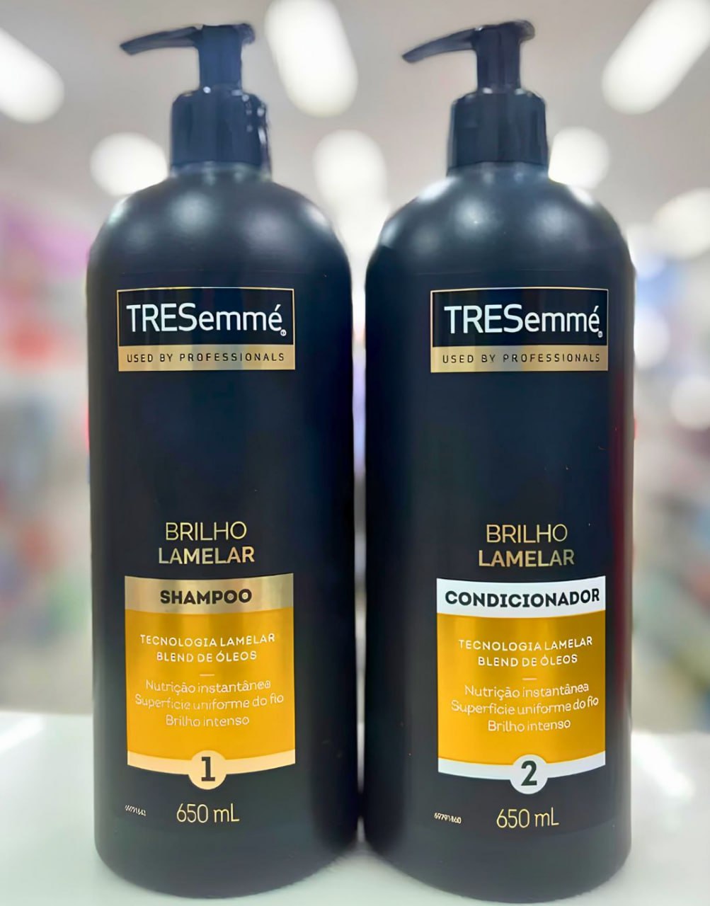 Kit TRESemmé Brilho Lamelar Shampoo 650ml + Condicionador 650ml na Amazon