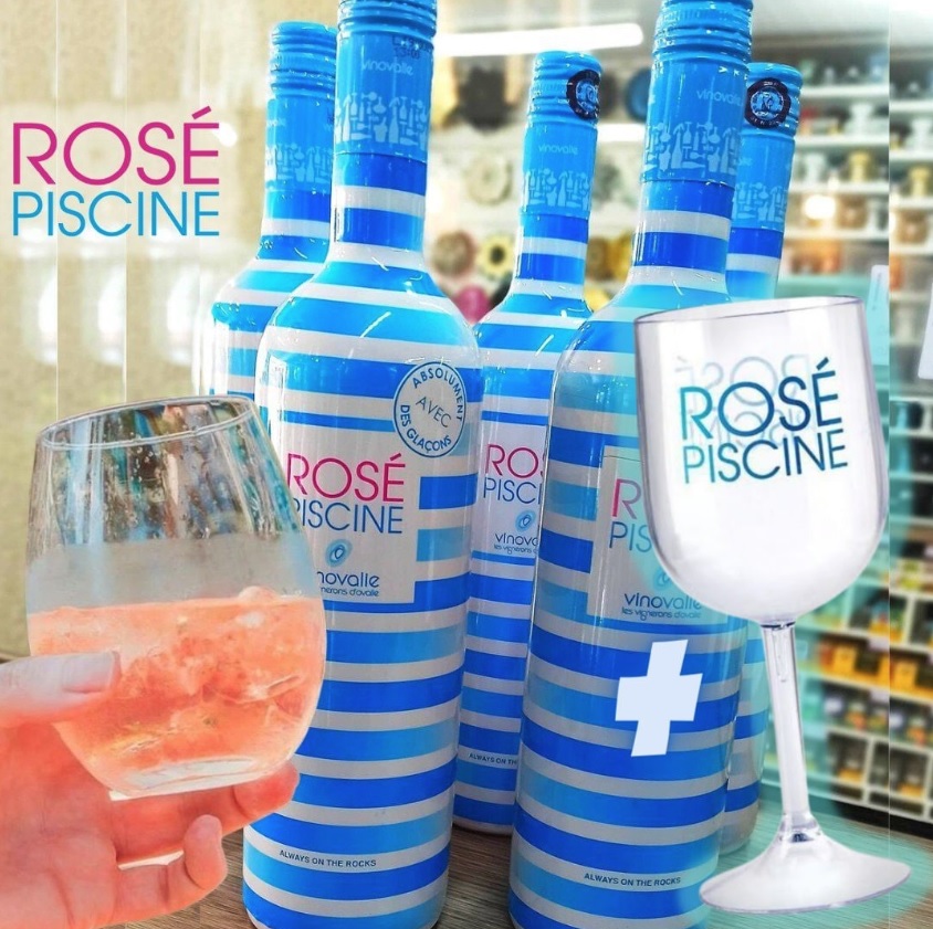 Kit Vinho Rosé Piscine Copacabana 750Ml Com Taça na Casas Bahia