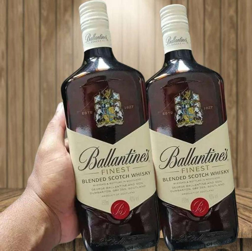 Kit Whisky Escocês Ballantines Finest 750ml com 2 unidades na Carrefour