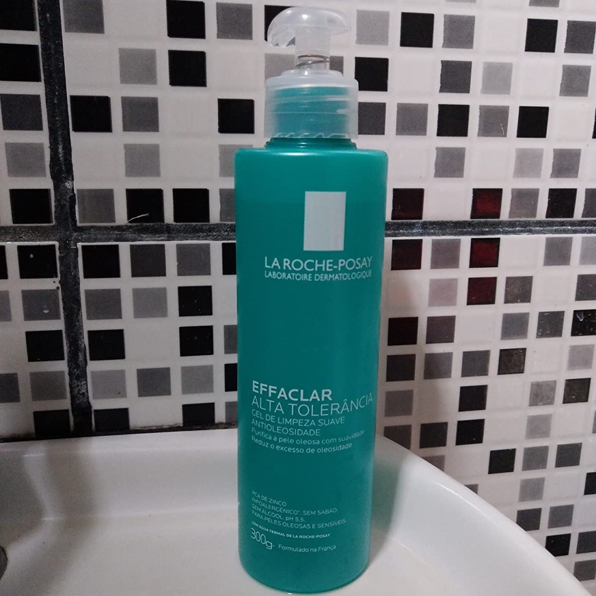 La Roche-posay Effaclar Gel Alta Tolerância. Gel de Limpeza Facial. na Amazon