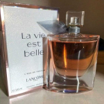 La Vie Est Belle Lancôme, Lancôme na Amazon