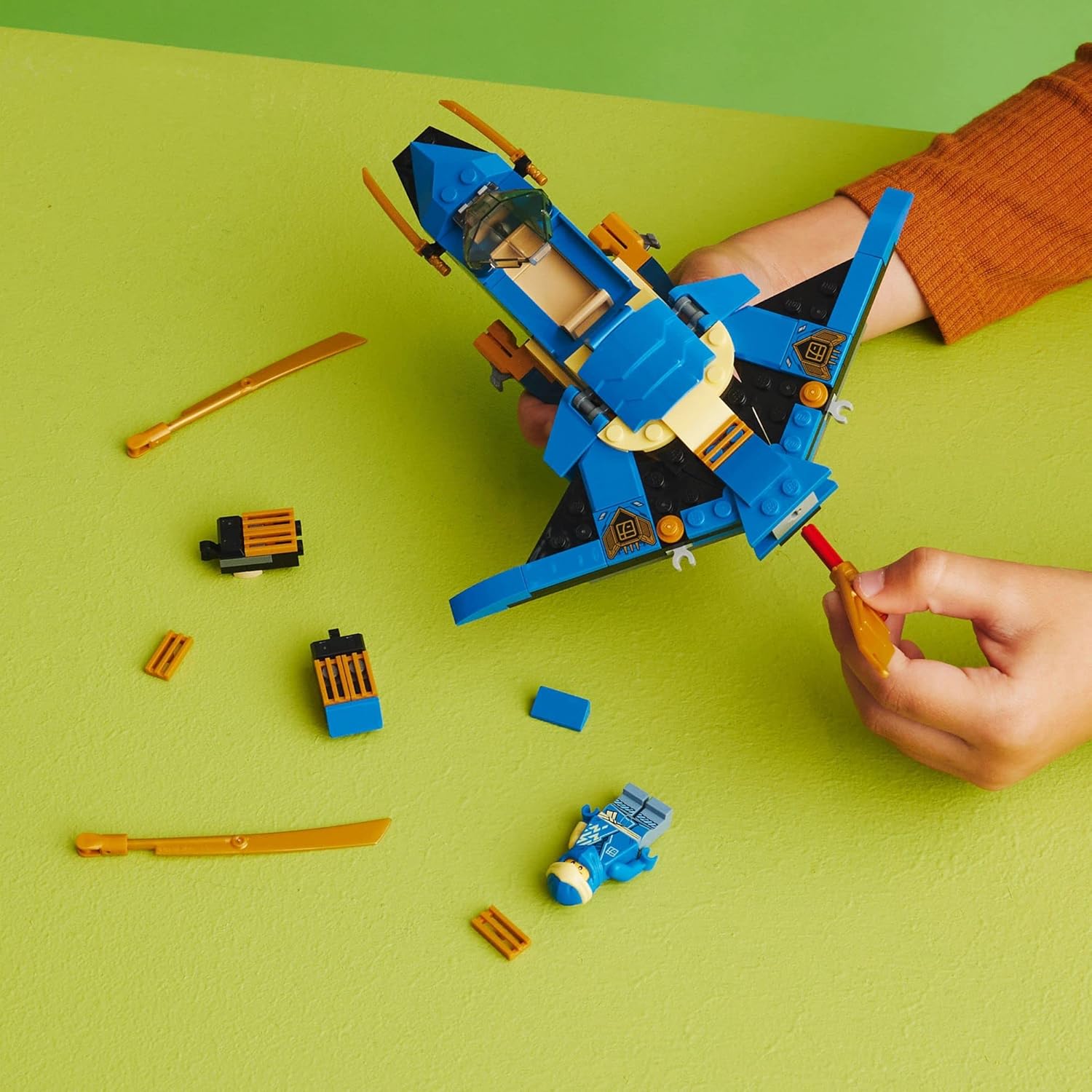 LEGO NINJAGO Jato Relâmpago EVO do Jay 71784; Conjunto de Construção (146 Peças) na Amazon