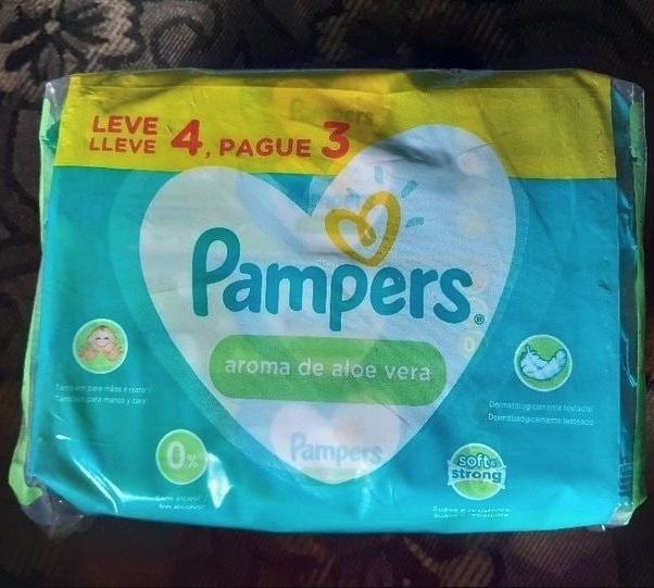 Lenços Umedecidos Pampers Aroma de Aloe Vera 192 Unidades na Amazon