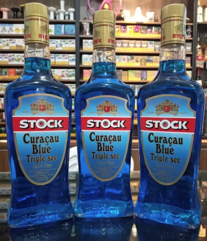 Licor Curaçau Blue Stock 720 Ml na Amazon