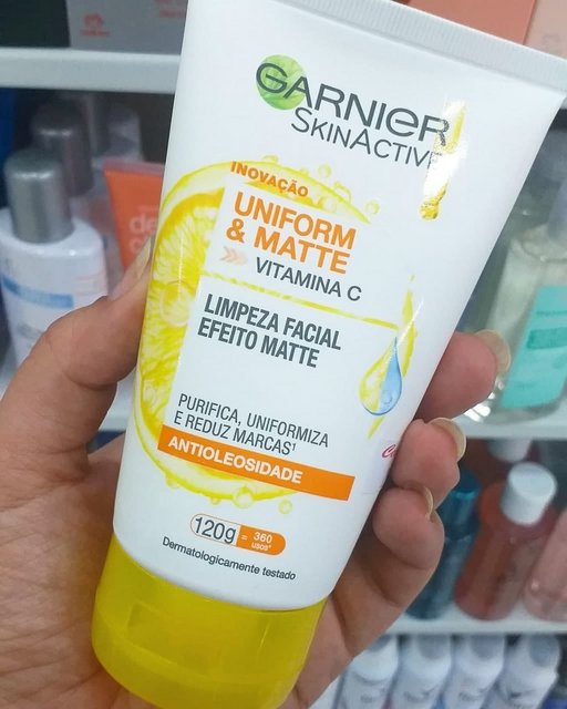 Limpeza Facial Garnier Uniform&Matte 120G na Amazon