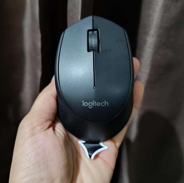 Logitech, M280, 910-004284, Mouse sem fio com Conexão USB e Pilha Inclusa, Preto na Amazon