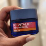 L’Oréal Paris Creme Facial Antirrugas Revitalift Pro Retinol Cuidado Diurno FPS20, 49g na Amazon