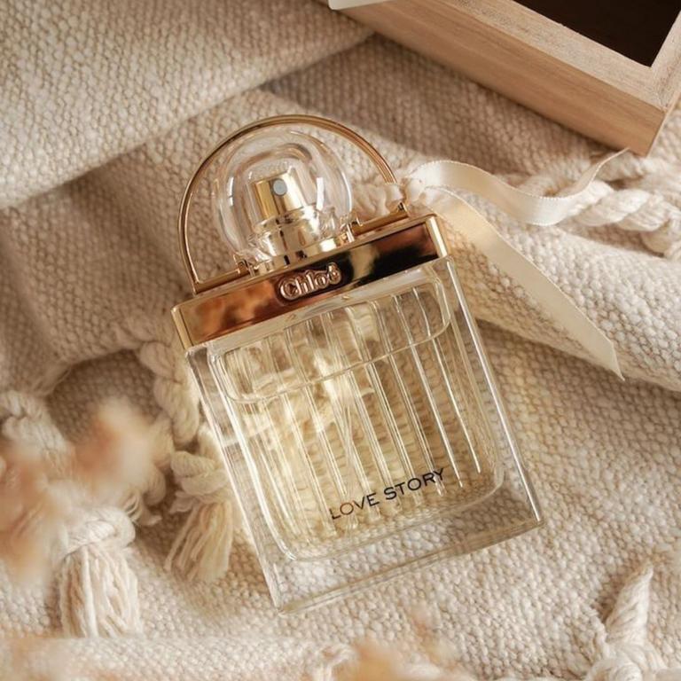 Chloé Love Story — Design Romântico e Elegante