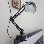 Luminária Articulada De Mesa Abajur Tipo Pixar Com Base E Garra na Amazon