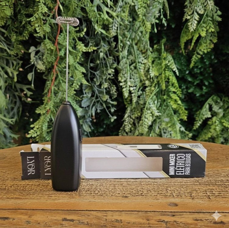 LYOR – Mini Mixer Misturador Elétrico para Bebidas – Inox e Plástico Preto – Eficiente e Compacto para Batidas e Misturas Rápidas na Amazon