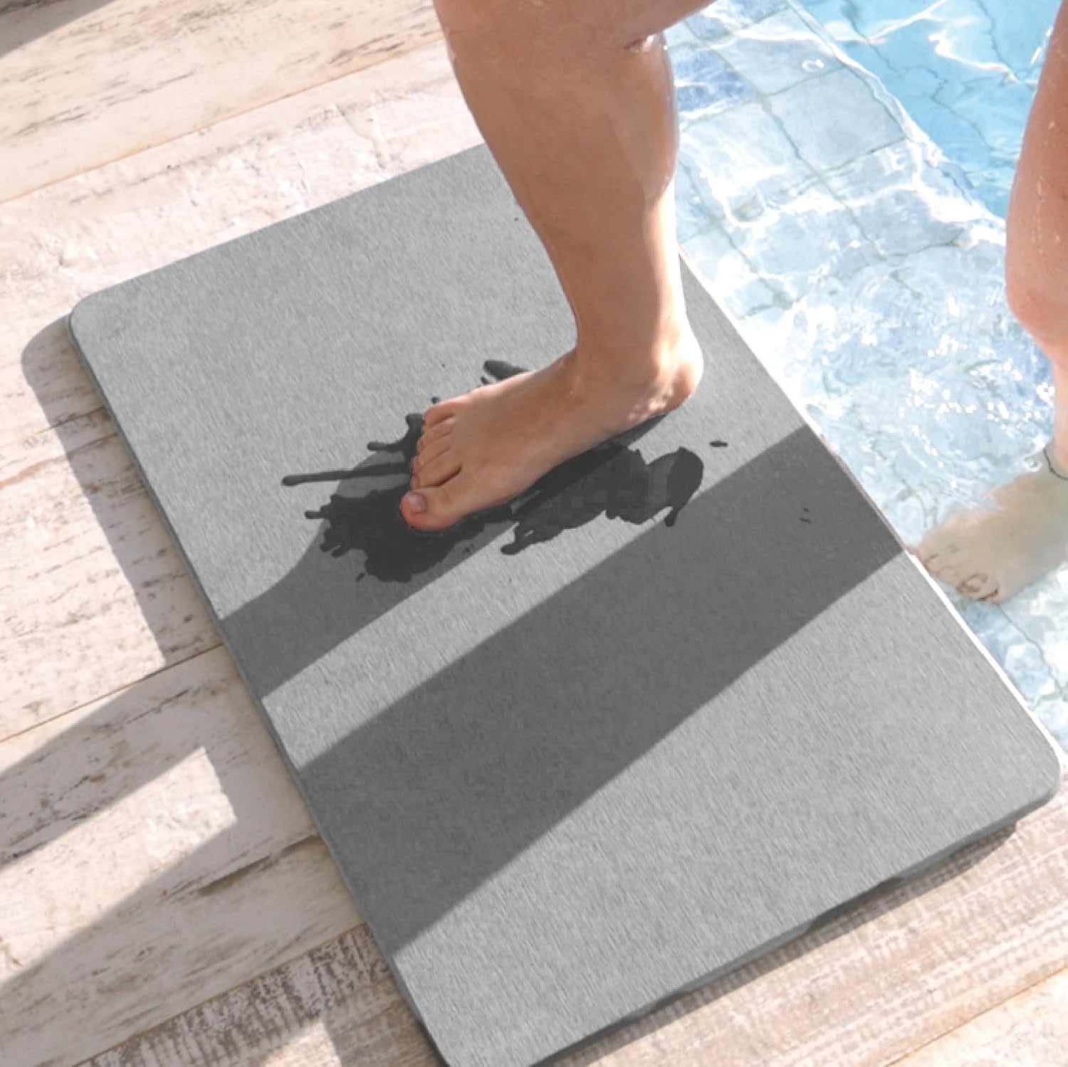 LYOR – Tapete de Pedra Diatomita para Banheiro Cinza 60cm x 39cm na Amazon