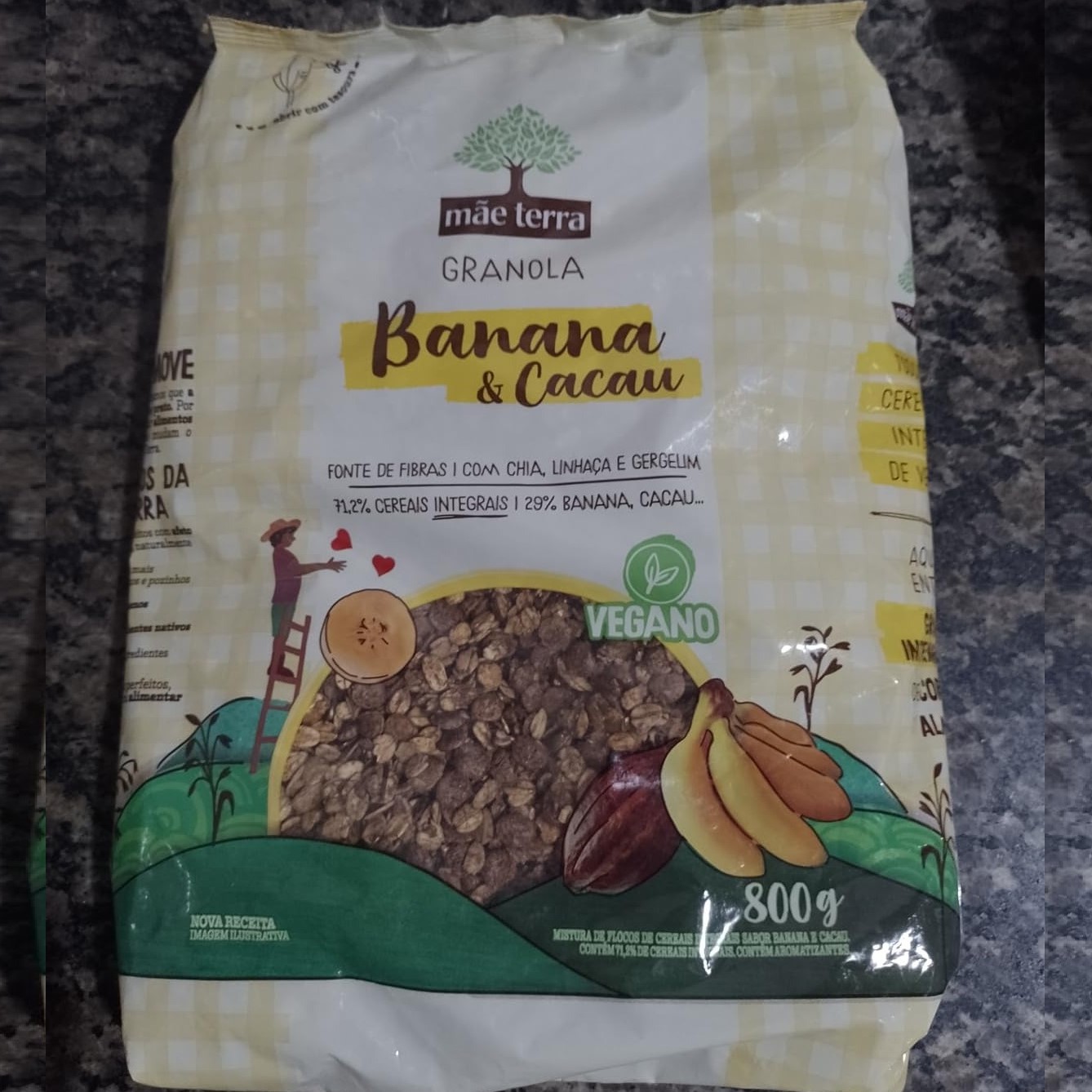 Mãe Terra Granola Banana e Cacau 800g na Amazon