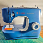 Máquina de Costura Singer, Making the Cut – M3335, Mecânica, 127V na Amazon