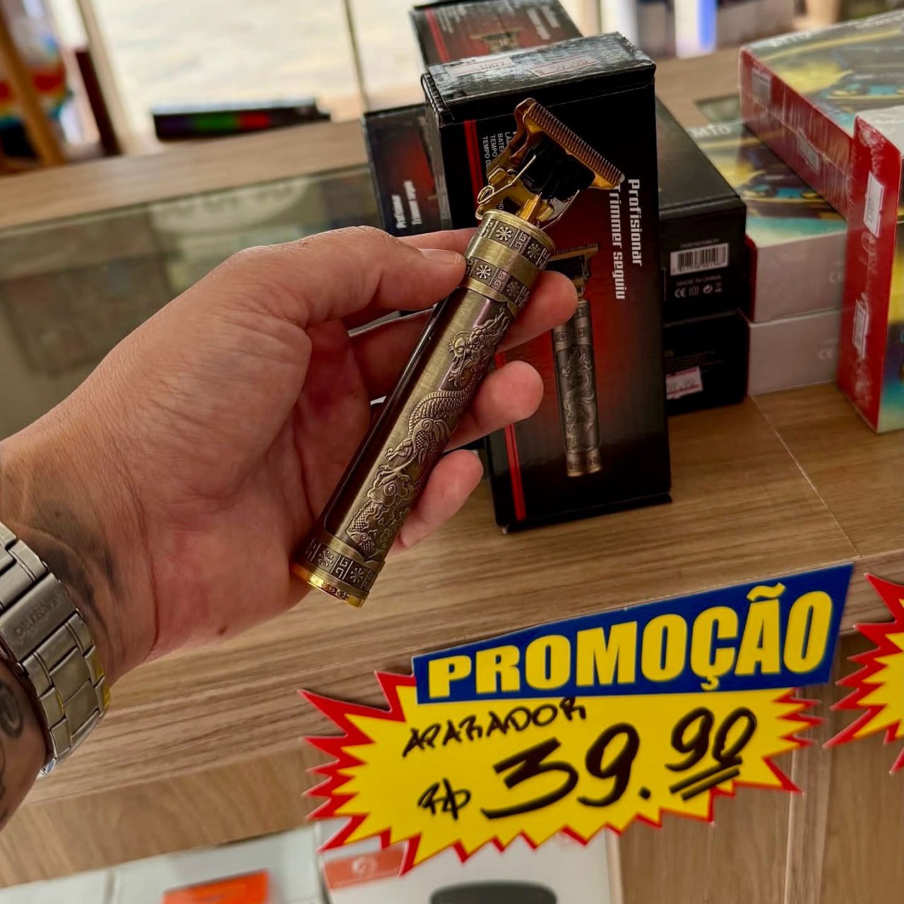 Máquina Profissional Dragão Acabamento Sem Fio Cabelo Barba Pezinho Personalizada Com Limitador de Lamina Ajustável Recarregável 4 Pentes Óleo Escovinha Kit Conjunto Aparador Acabamento na Amazon