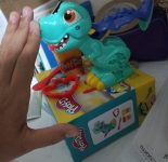 Massa de Molelar Play-Doh Mini T-Rex, com 2 Cores de Massinha Hasbro na Amazon