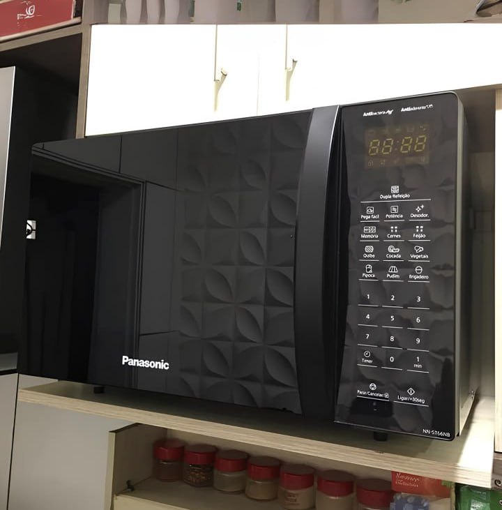 Microondas Panasonic Dupla Refeição 34l Black Glass Nn-st66nbru na Amazon