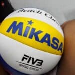 Mikasa Beach Classic Beach Volleyball na Amazon