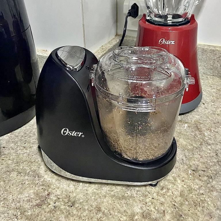 Mini Processador Oster, Chromer, 110V, Preto, 125W, 3320 na Amazon