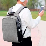 Mochila Notebook Executiva Escolar Trabalho Unissex Grande Anti furto Cabo USB na Amazon