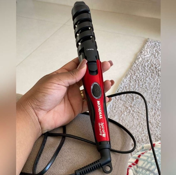 Modelador de Cachos Mondial Spiral Infinity EM-05 com Cabo Giratório Vermelho/Preto 200°C na Casas Bahia