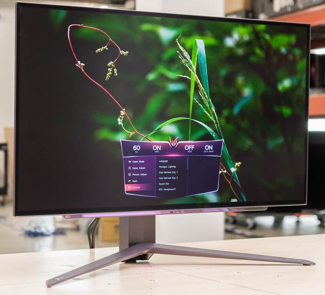 Monitor Gamer LG UltraGear 27" QHD OLED, 240Hz, 0.03ms, HDMI e DisplayPort, AMD FreeSync Premium, NVIDIA G-SYNC, HDR10 - 27GR95QE-B na KaBuM!