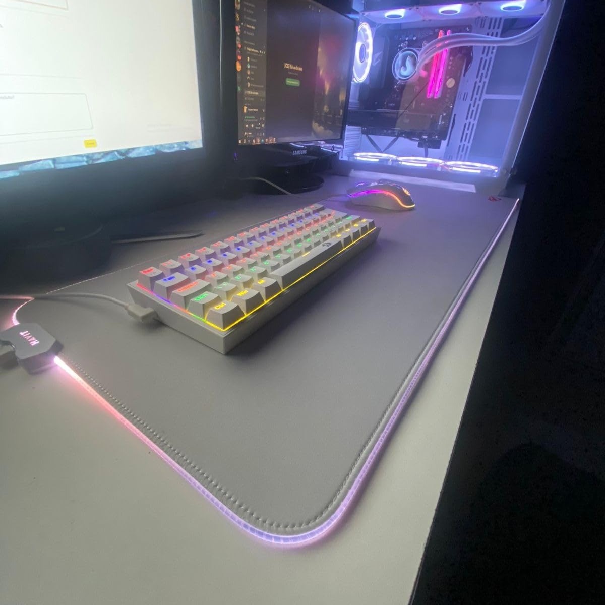 Mouse Pad Gamer Grande Havit MP858 White Dimensões 800 x 300 x 4 mm Iluminação RGB, Base de Borracha Antiderrapante, Borda Costurada na Amazon