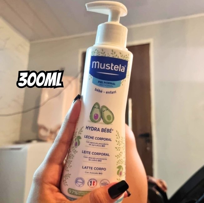 Mustela Bebê Hydra Com Abacate Orgânico 300Ml – Hidratante Corporal e Rosto Infantil Feito Com 97% De Ingredientes De Origem Natural Seguro Desde O Nascimento na Amazon
